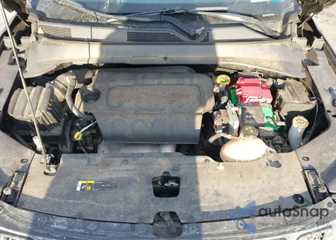 2019 Jeep Compass Latitude 4X4 from USA, damaged, VIN 3C4NJDBB9KT792096